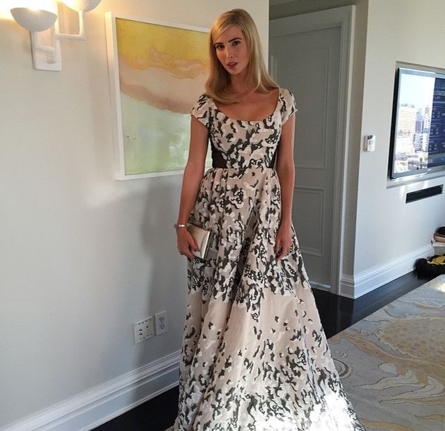 Іванка Трамп випадково засвітила в мережі картини на мільйони доларів - фото 171270