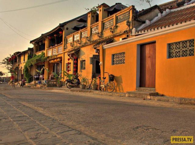 Місто, мешканці якого "застрягли у часі": вражаючі фото - фото 173368