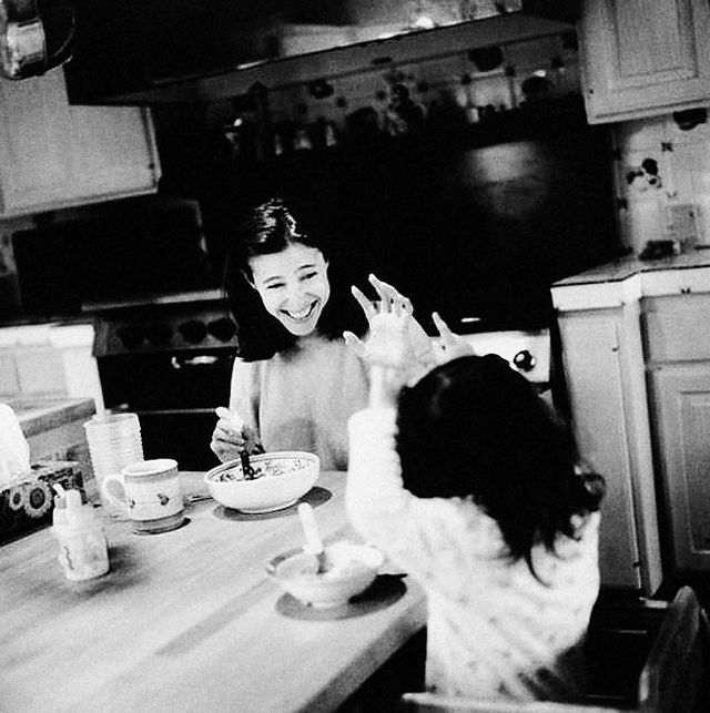 Як виглядають знамениті жінки вранці: ефектні фото - фото 175682