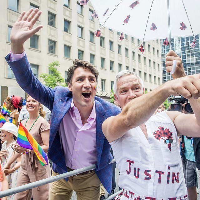 Прем'єр-міністр Канади з сім'єю вийшов на гей-парад: фотофакт - фото 176932