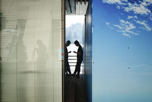 Лови момент! Незвичайна буденність в об'єктиві вуличного фотографа - фото 171464