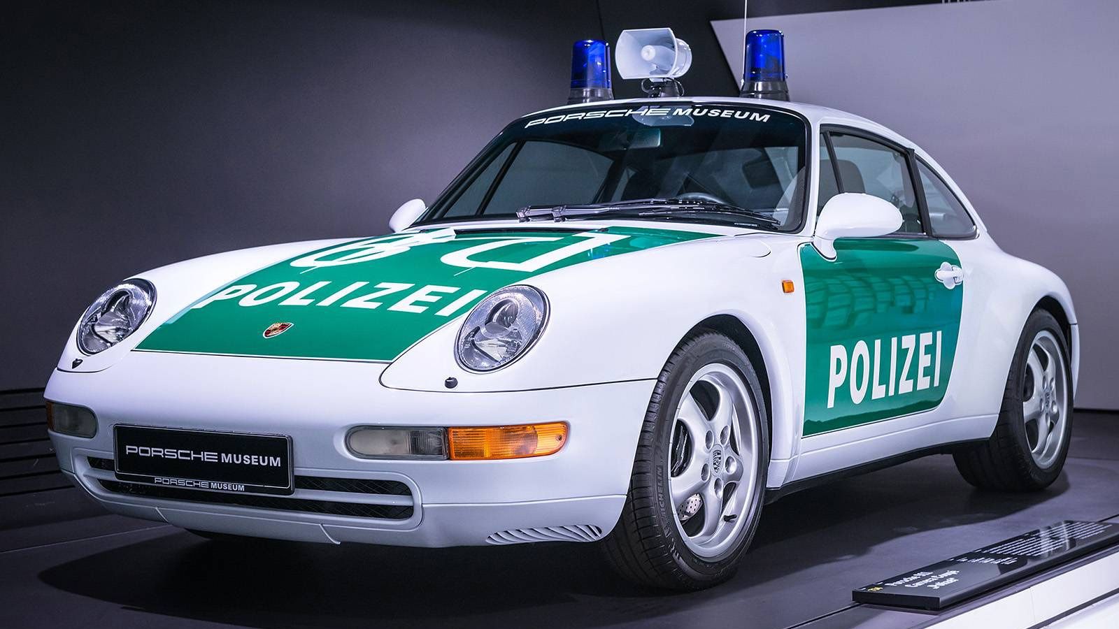 Porsche 911 - фото 1