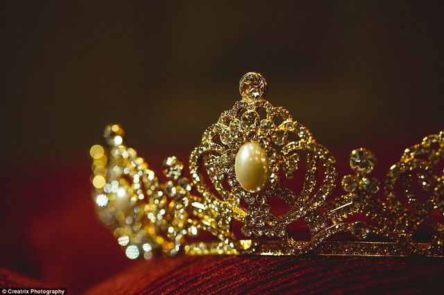 Король і королева вампірів: як виглядало весілля шалених американців - фото 173401