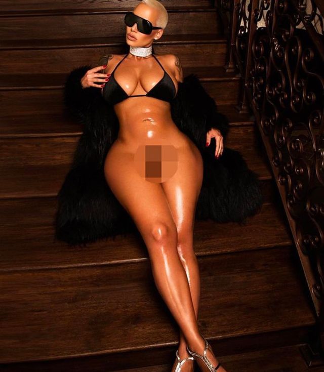 Американська актриса шокувала мережу безсоромним фото (18+) - фото 173409