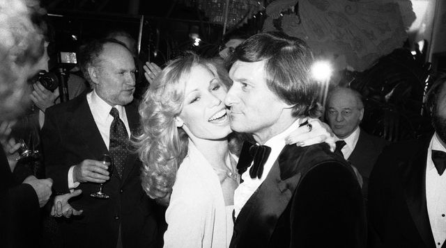 Відома модель відтворила свою раритетну обкладинку Playboy - фото 172392