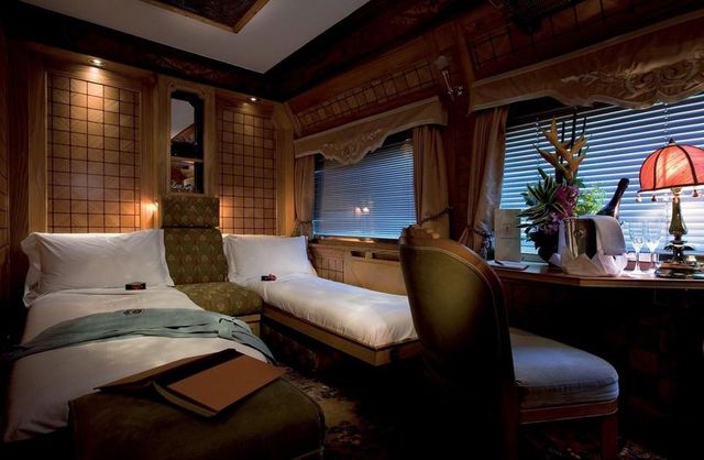 Як виглядають найкращі VIP-потяги світу: розкішні фото - фото 175554