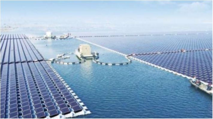 У Китаї з'явилася унікальна плавуча сонячна ферма