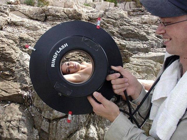 Як проходять еротичні фотосесії журналу Playboy: пікантні знімки (18+) - фото 176173