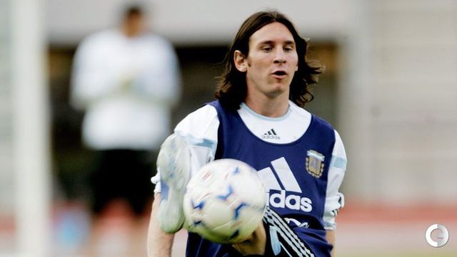 Мессі – 32! Рідкісні фото, як змінювався найкращий футболіст світу - фото 176593