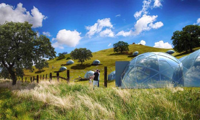 Як виглядають футуристичні помешкання-куполи у Словенії: ефектні фото - фото 1