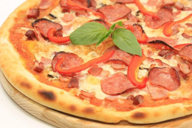 Де в Києві можна розплатитися німами – криптовалютою соцмережі Nimses - фото 174976