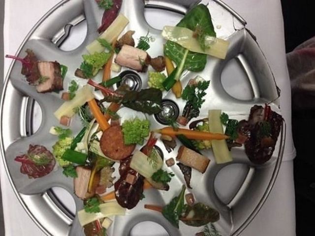 Як виглядають найдивніші способи подачі страв у закладах: вражаючі фото - фото 174761