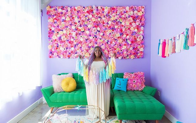 Ця жінка мешкає у такій квартирі, що заздрять навіть єдинороги - фото 174809