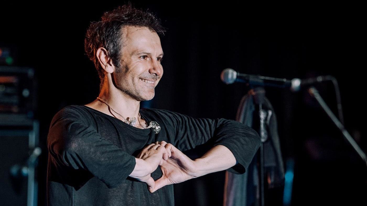 Вакарчук прокоментував виступи українських артистів в Криму