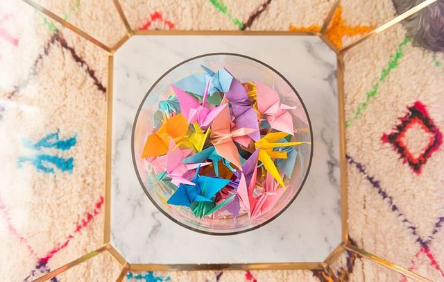 Ця жінка мешкає у такій квартирі, що заздрять навіть єдинороги - фото 174808