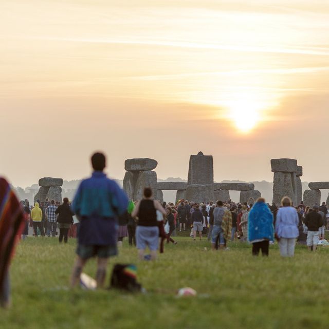 День літнього сонцестояння: заворожуючий схід сонця біля Стоунхенджу - фото 175928