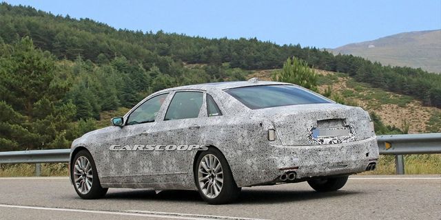 Cadillac тестує новий розкішний седан - фото 174835