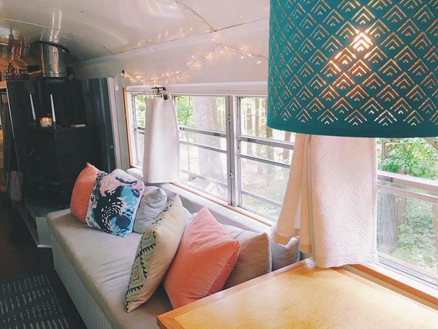 З милим рай і в... автобусі: дуже милі фото - фото 175296