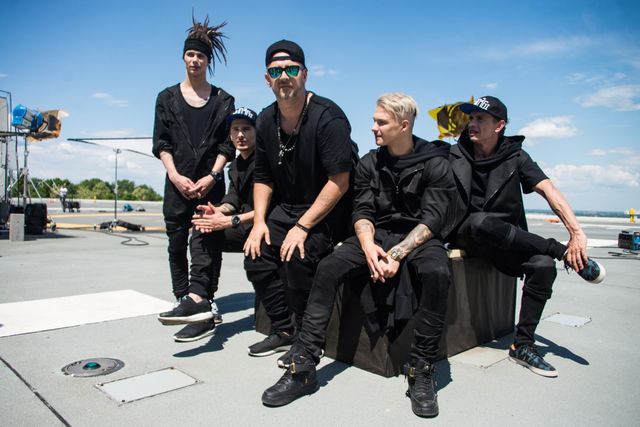 "Время и стекло", "Гриби" і Ко: названо "чорний" список артистів, яких не пустять в Одесу - фото 173994