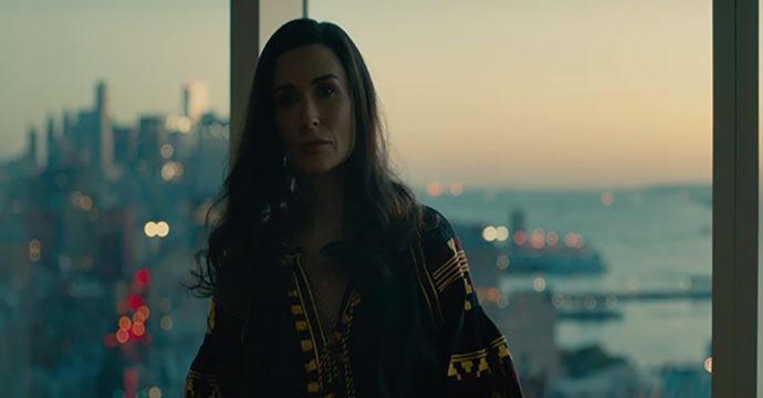 Демі Мур одягнула вишиванку для зйомках в новому фільмі