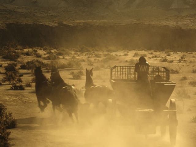 Як виглядали б фільми без спецефектів: ці фото вас здивують - фото 175098