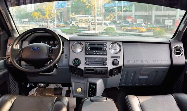 Американський позашляховик: вражаючі розміри - фото 182341