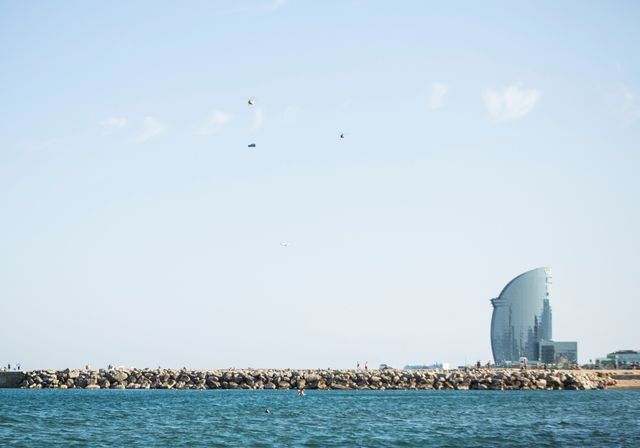 Як у голлівудських блокбастерах: Seat запустив нову модель в небо - фото 178732