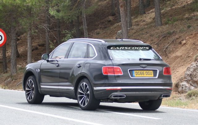 Bentley вивів на тести гібридну версію Bentayga - фото 179599