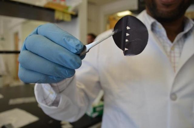 Створено матеріал, який заряджатиме телефон за секунду - фото 184314