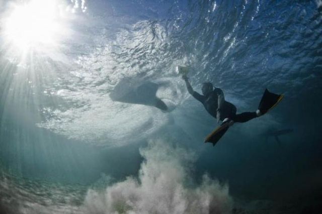 Проти хвиль: потужні фотографії, від яких перехоплює дух - фото 178315