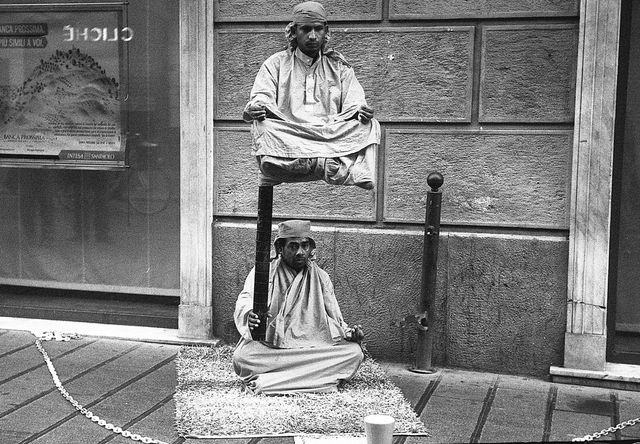 Неаполь, який не бачать туристи: вражаючі фото - фото 180895