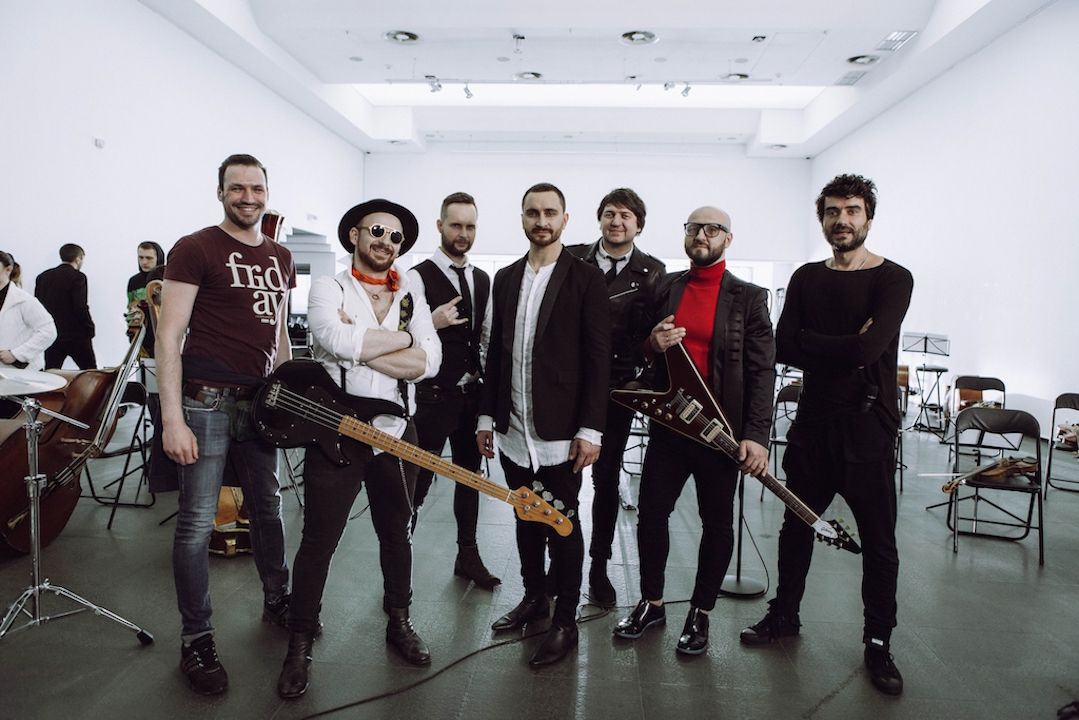 Три слова, які мріє почути кожен: СКАЙ представили новий проникливий кліп