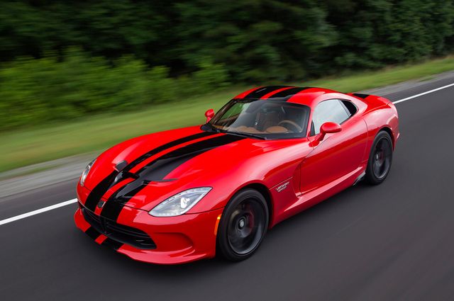 Коли вийде останній в історії розкішний Dodge Viper - фото 181472