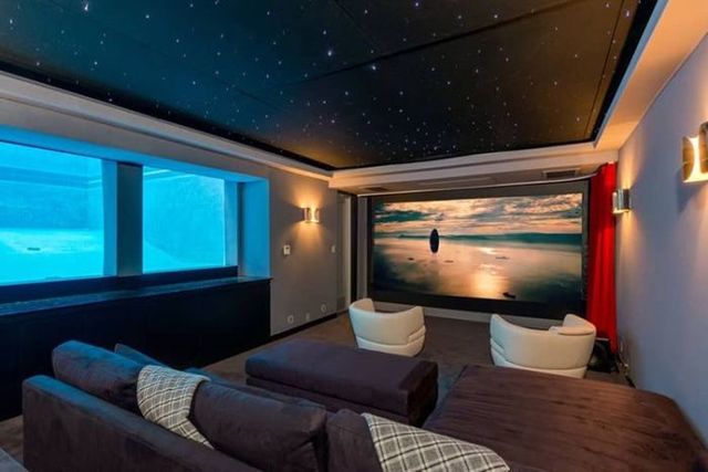 Як виглядає скляний будинок Меттью Перрі - фото 178198