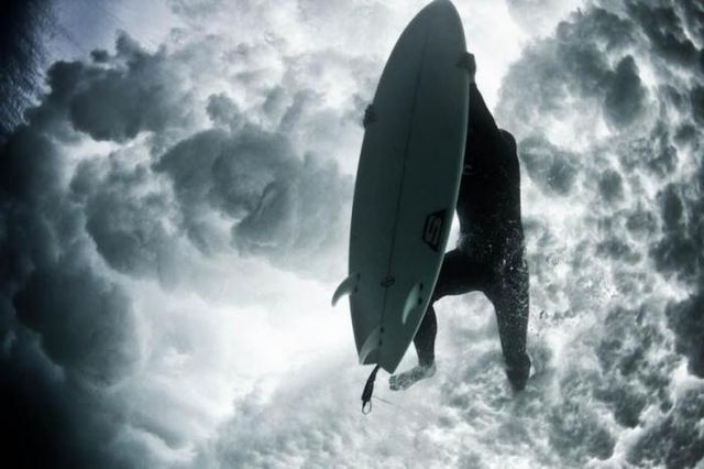 Проти хвиль: потужні фотографії, від яких перехоплює дух - фото 178321