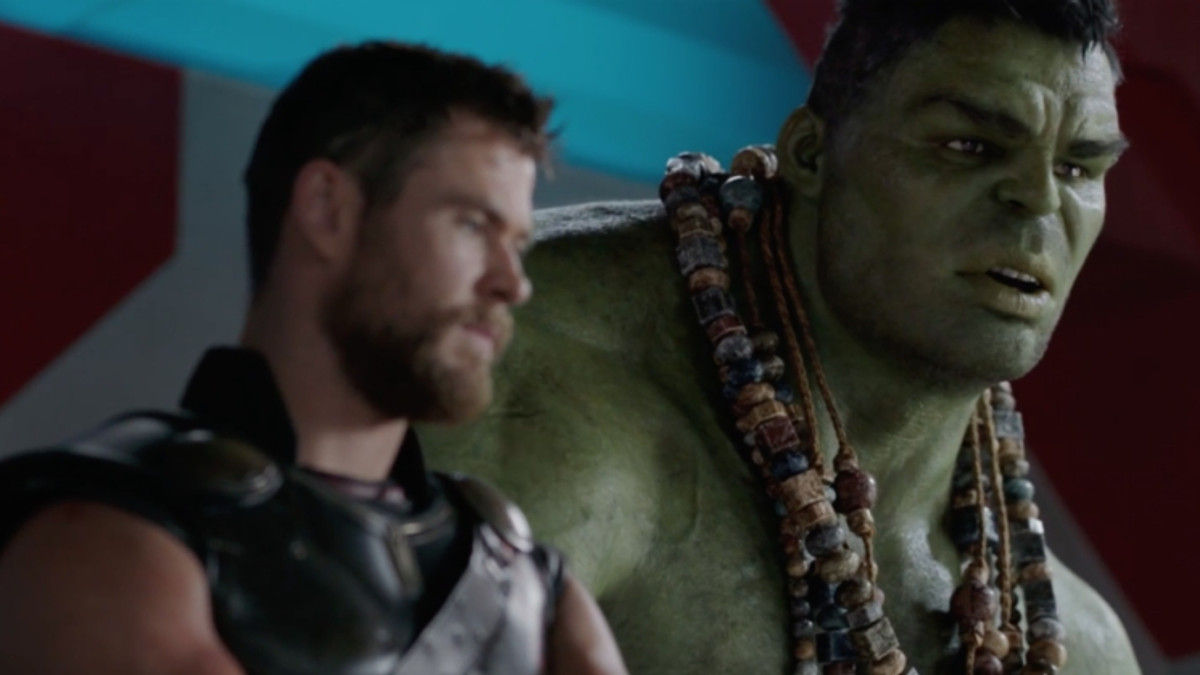 Hulk talking to Thor in THOR: RAGNAROK - фото 1