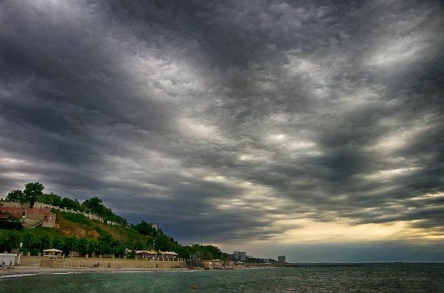 Фотограф показала фантастичне море Одеси: вражаючі фото - фото 179955
