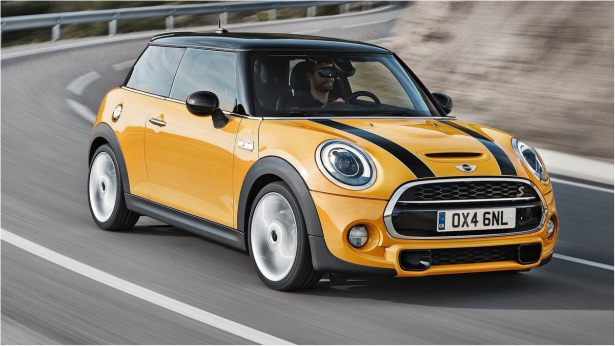 Названо дату виходу першого електрокара Mini Cooper