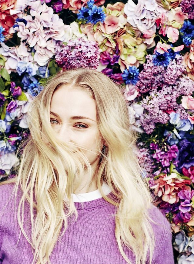 Зірка "Гри престолів" прикрасила обкладинку відомого глянцю - фото 183345