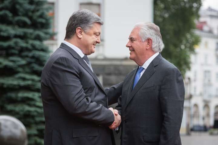 Порошенко підсумував зустріч з держсеком США: повне відео