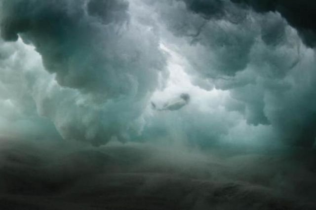 Проти хвиль: потужні фотографії, від яких перехоплює дух - фото 178330