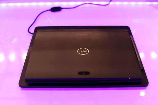 Випущено перший у світі ноутбук із бездротовою зарядкою - фото 180706