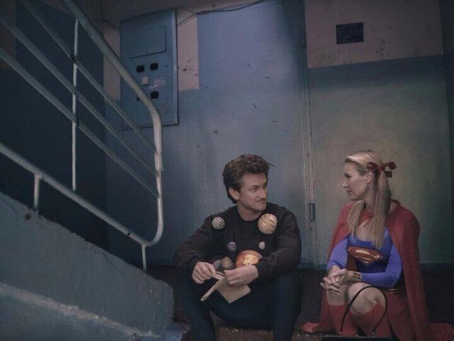 Якби "Друзів" знімали в Україні: кумедні фото - фото 179121