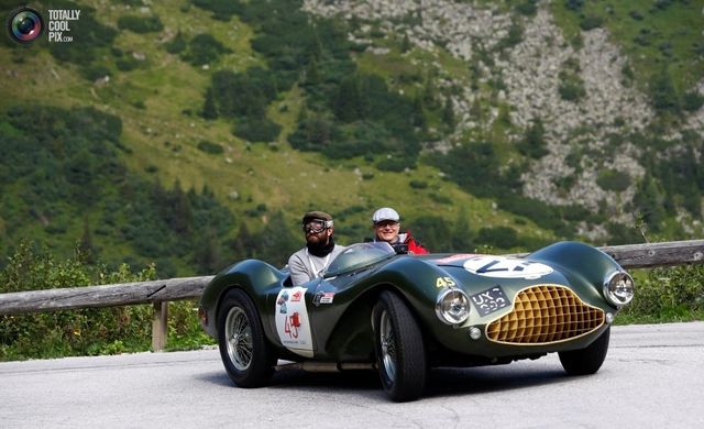 Змагання класичних авто в Альпах, на які можна дивитися вічно - фото 184917