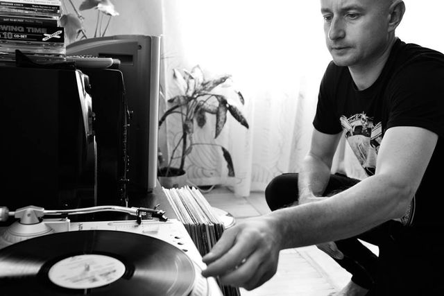 Сергій Жадан показав свою сім'ю у чарівній фотосесії - фото 180601