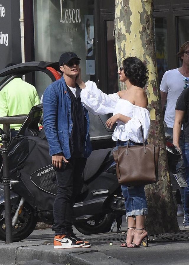 Орландо Блума підловили з новою пасією: з'явилися фото - фото 183140