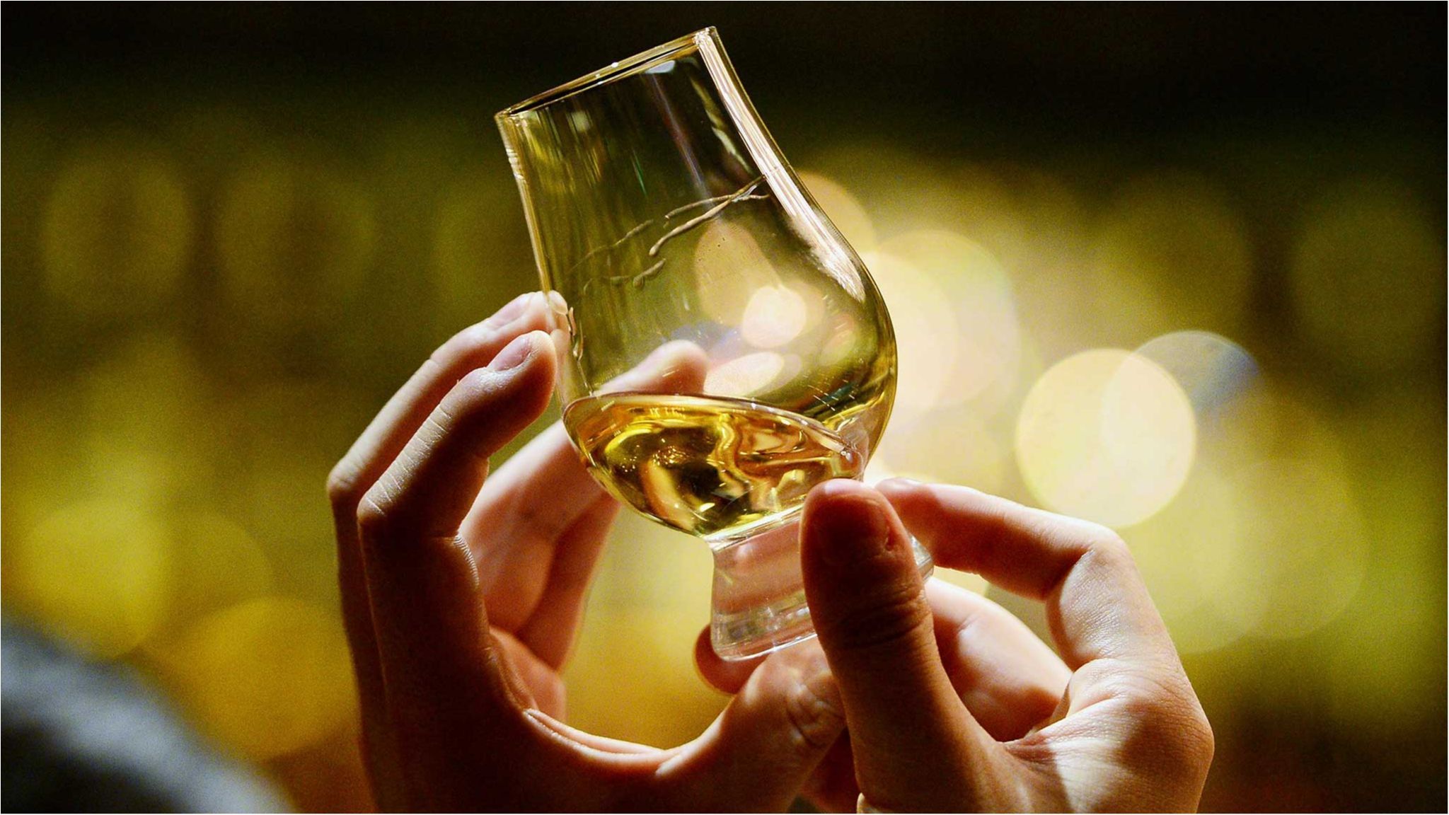 Шотландські автомобілі будуть їздити на віскі