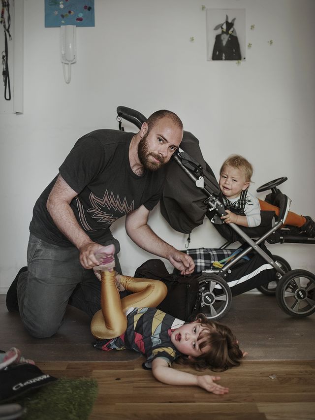 Татусі у декреті: милі фото, які вас зворушать - фото 179662