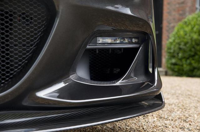 Як у Бетмена! Lotus показав своє найкраще авто - фото 183356