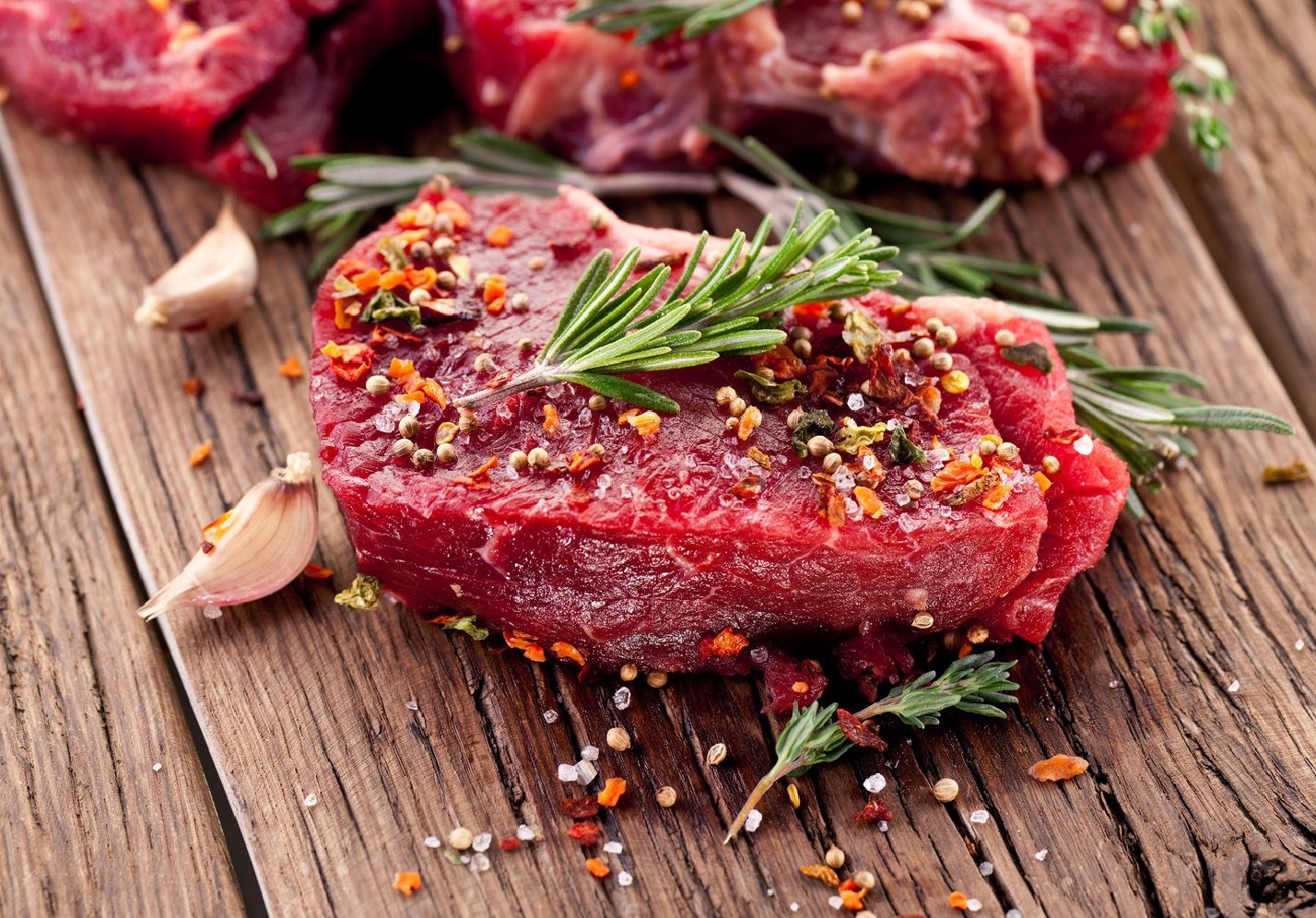 Дожились! У Європі почнуть продавати напої з м'яса